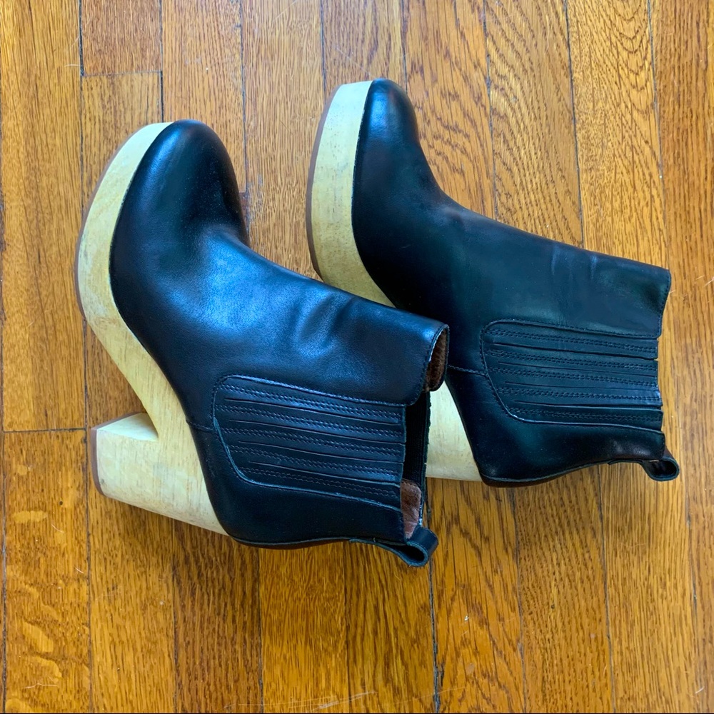 Madewell Marco Chelsea Leather and Wooden Clog Ankle Bootie